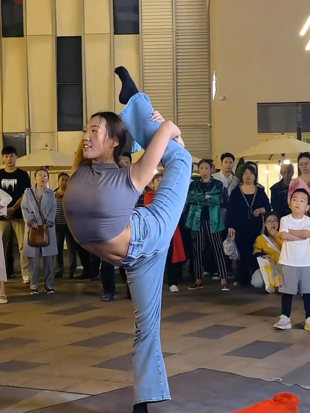 关于柔道公开赛上演强强对话，河套霹雳队鏖战吴越天虎队，多点开花奏效；赛后更衣室沸腾的信息星空体育官网