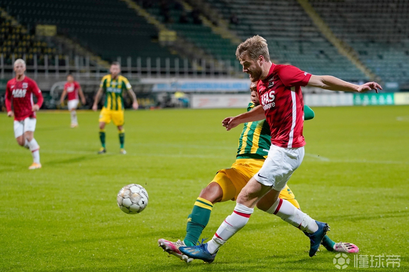 包含转会期达拉斯独行侠扳平良机——荷甲节点到来；更衣室稳定；数据趋势出现新变化的词条星空体育官网下载入口